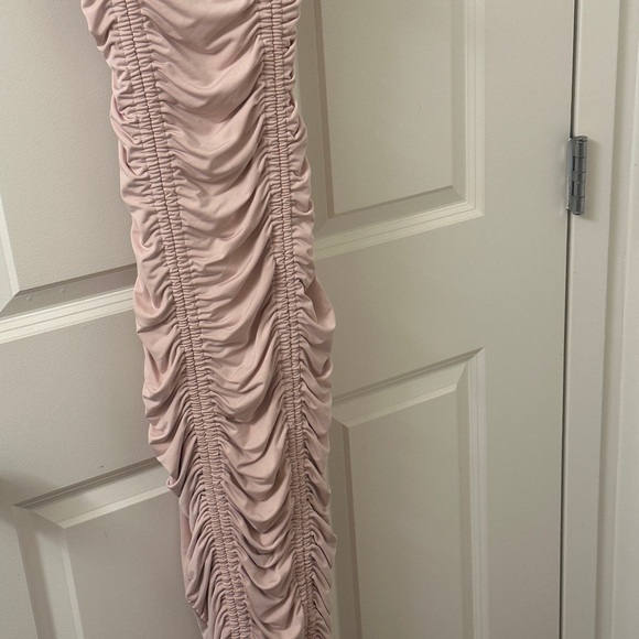 PrettyLittleThing Pink Ruched Dress - Picture 2 of 3